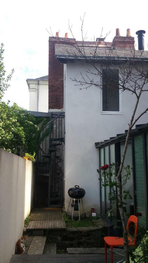 Studio Hauts Paves Apartment Nantes Exterior photo